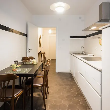 Isolo Holiday Apartment Апартаменты Верона