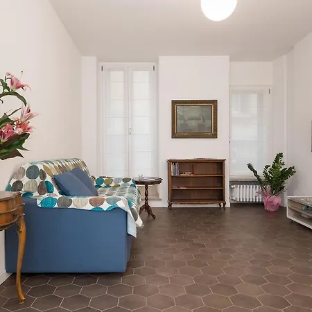 Isolo Holiday Apartment Apartment *