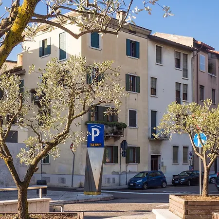 Isolo Holiday Apartment Verona